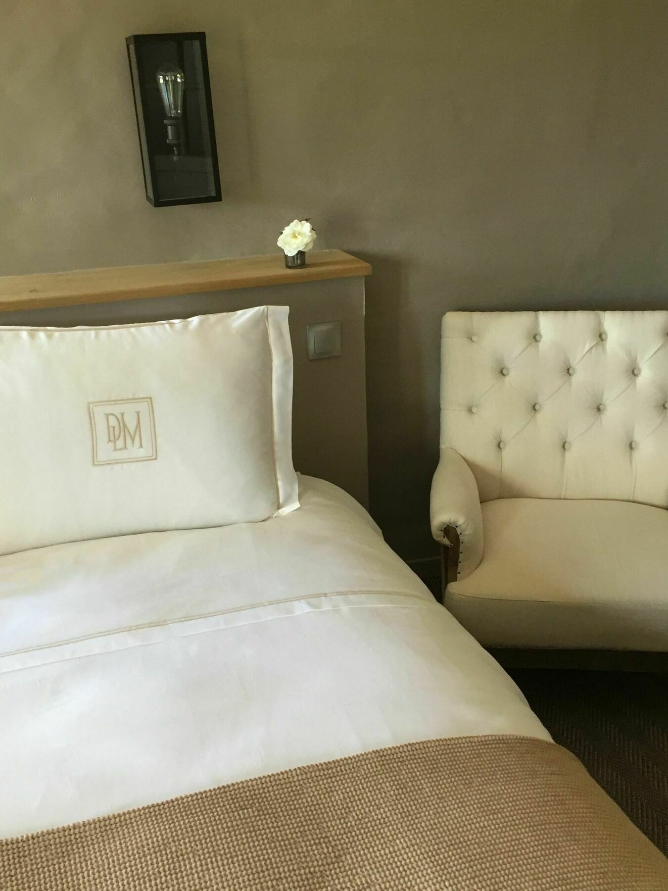 โดแมน เล มาร์แต็ง Hotel กอร์ด ภายนอก รูปภาพ
